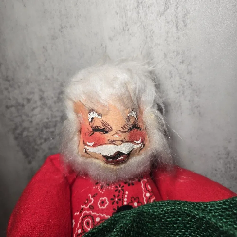 VINTAGE ANNALEE SANTA CLAUS WITH BURLAP SACK FOR GIFTS CANDY TOYS   1971